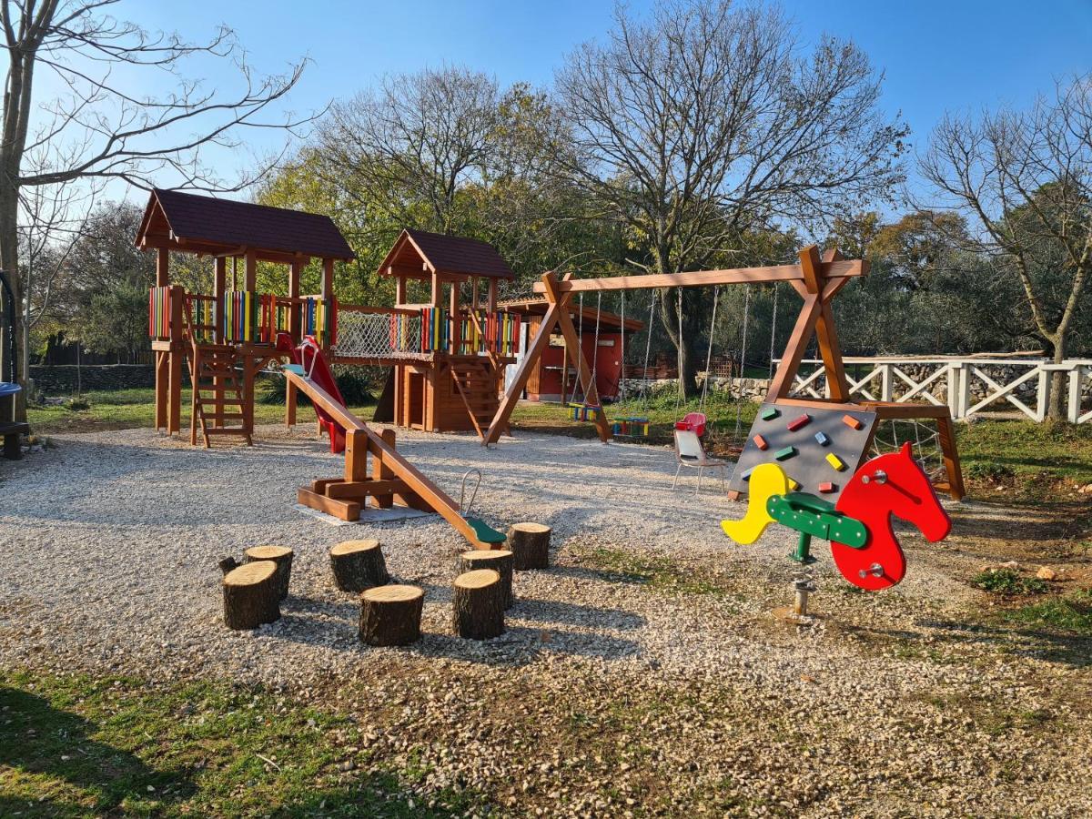 Gasthuis Camp 'dvor' Bell Tent Manjadvorci