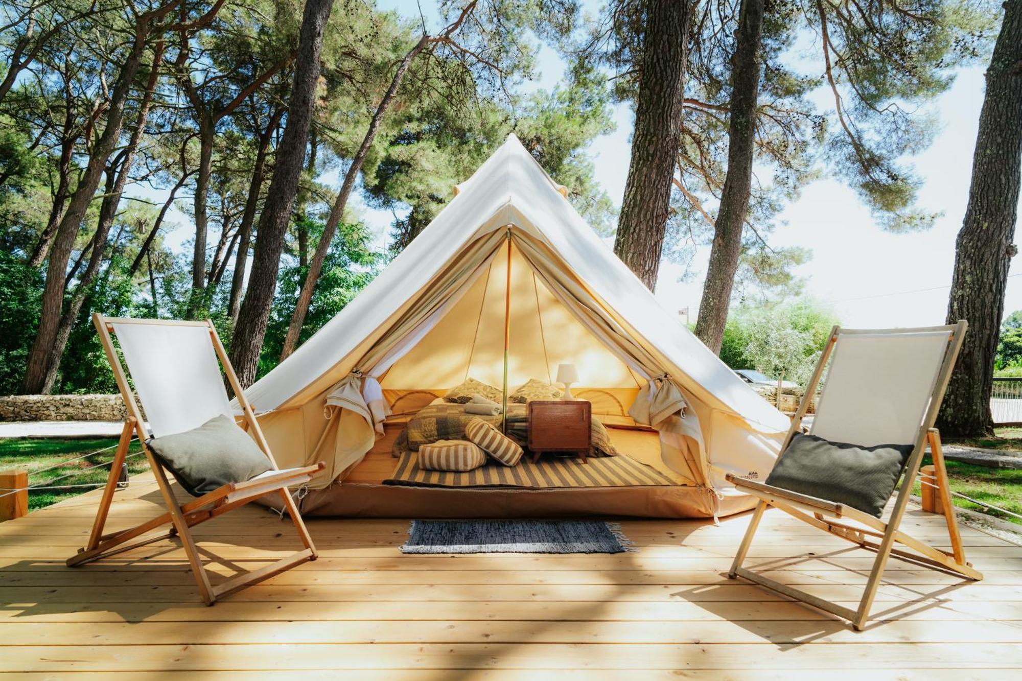 Gasthuis Camp 'dvor' Bell Tent
